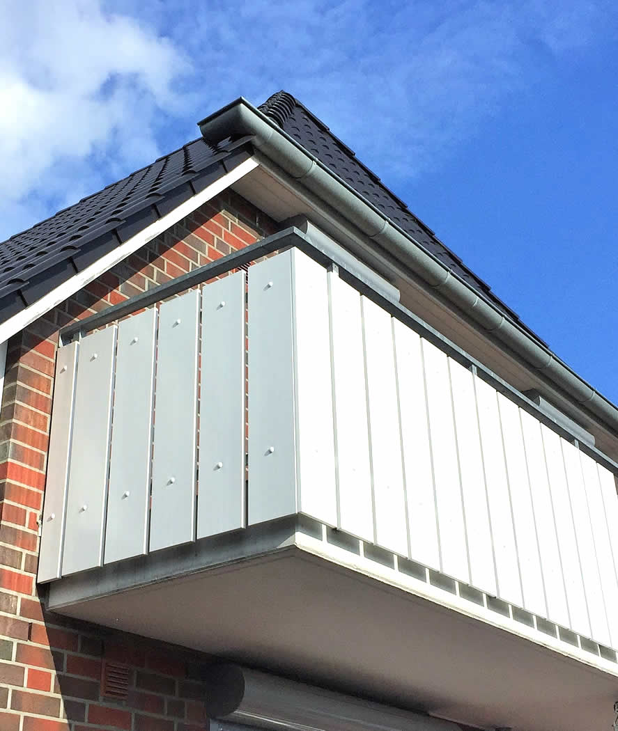Balkonprofile aus Kunststoff und Aluminium