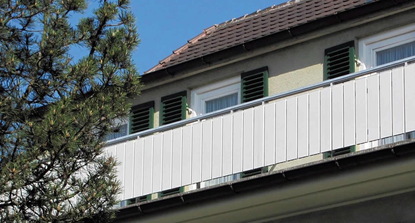 Balkonprofile aus Kunststoff und Aluminium