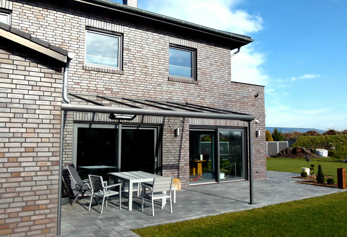 Kunststoff Terrassendächer mit Aluminium-Unterbau