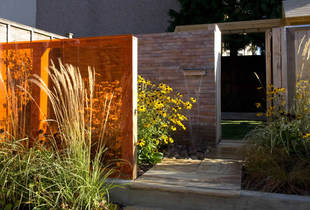 Gartengestaltung mit Copolyesterplatte - orange
