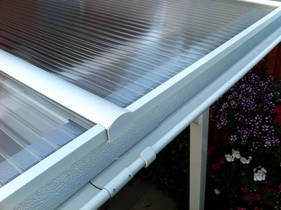 Terrassendach exklusiv - Stegplatten verlegt mit Alu-Sprossenverlegesystem